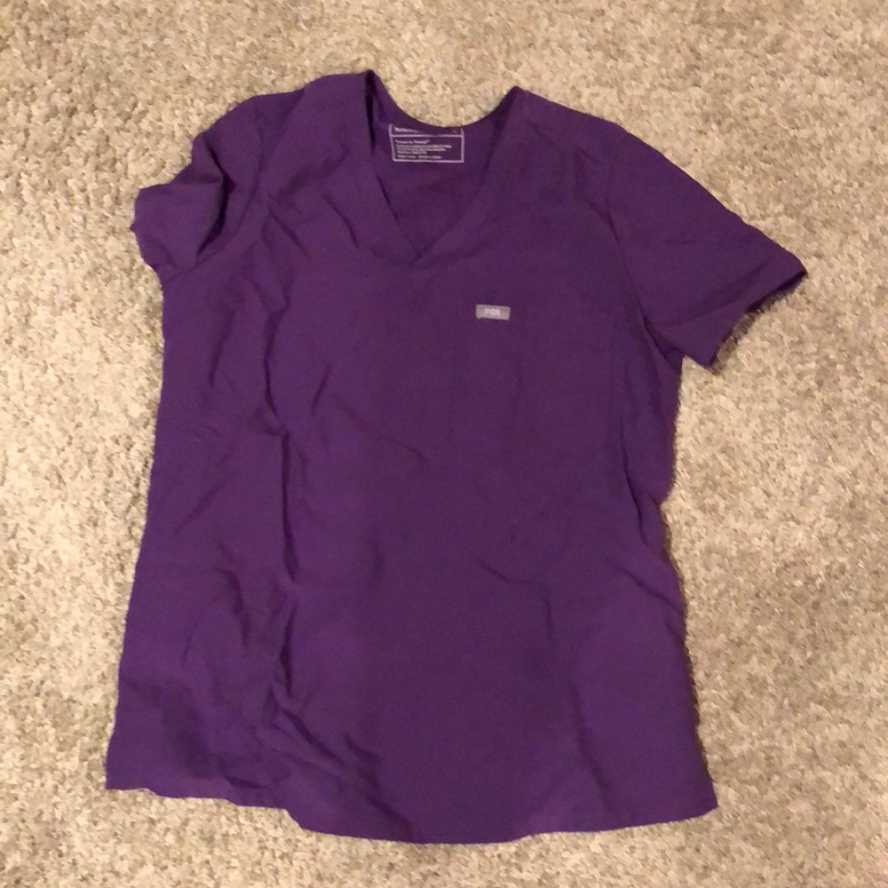 Women’s FIGS scrub top